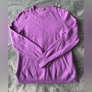 J.Crew cashmere Lavender Crew Neck Sweater size M